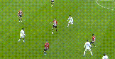 详解棒球规则中的死球与活球状态转换以及球击中裁判后的处理